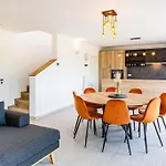 Luxe Met Hottub & Uitzicht In Prázdninový dům Durbuy