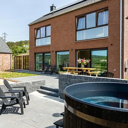 Luxe Met Hottub & Uitzicht In Durbuy