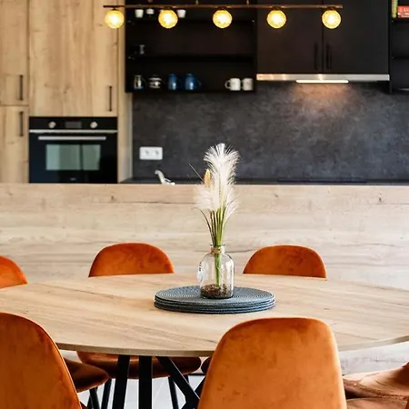 Luxe Met Hottub & Uitzicht In Durbuy