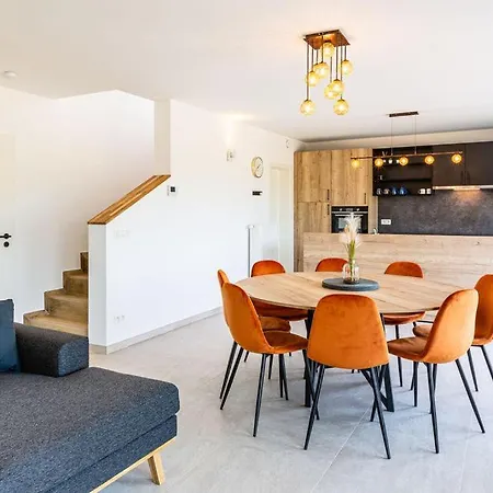 Luxe Met Hottub&uitzicht In * Durbuy