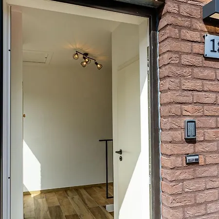 Vakantiehuis Luxe Met Hottub&uitzicht In *